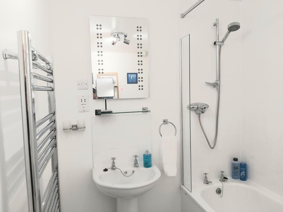 Inverness City Centre Apartment With Elevator And Google Chromecast Exteriér fotografie