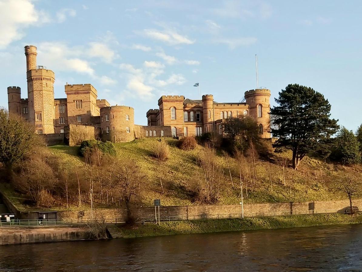 Inverness City Centre Apartment With Elevator And Google Chromecast Exteriér fotografie