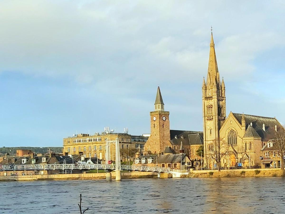 Inverness City Centre Apartment With Elevator And Google Chromecast Exteriér fotografie
